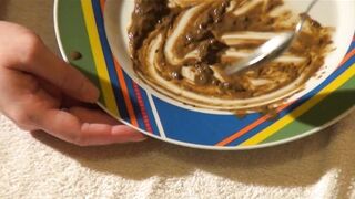 dirtyscatgirl - Eat my shit off the plate