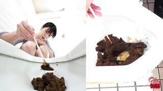 DLFF-699 01 Thorough observation: A woman who smells poop and a woman who plays with it