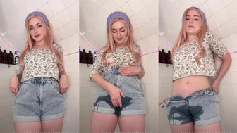 adorableamypee - jean shorts pee