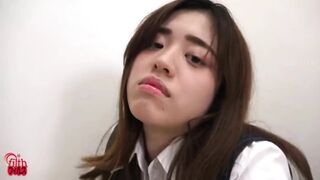 DLFF-470 03 - I will pee in front of you! Close contact patience and exciting pee release