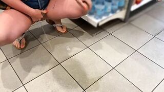 Devil Sophie - Pissing public in the gas station in broad daylight