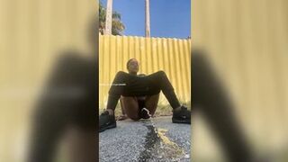 stickyandwet69 - MY FIRST PISS in the alleway