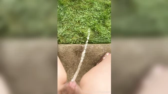 Caireen - Who says girls can't pee standing up?