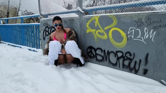 mystickate - Risky peeing on a bridge