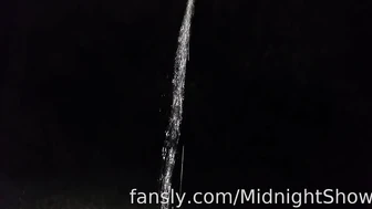 MidnightShow - Watch my peehole push out Niagara Falls!...