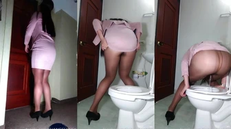EVANGELYNEX - #pee #piss #pissing #peeing #pissvideos...