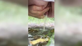boypussysupreme - Rubbing my smooth #ftm pussy while pissing...