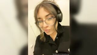 meowlenna - i made it to portland ?? pee videos at the... - 2