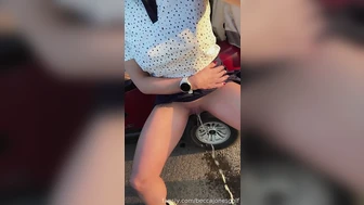 beccajonesgolf - Peeing after my ass was filled with cum on...