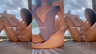 petitefetish - Sunday mornings #nonchalant #nonchalantpee...