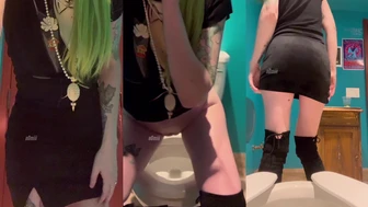 n0miii - Desperate pissing in a bar bathroom! Become...