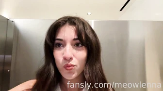 meowlenna - 3 toilet tinkle videos i went to malibu... - 2