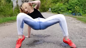 Tina Gold - Pissing Scene