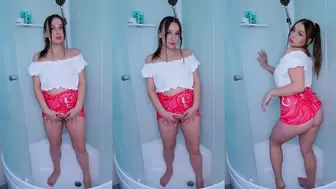 Squirtteen - I stand in the shower and piss️ #fyr #tits #18...