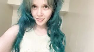 heidiv - piss is gushing out of my hairy pussy #pee...