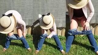 MistressThrope - Sneaky Pee