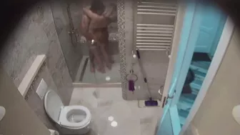 Hiddencam in the bathroom