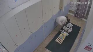 New in the water park locker room 09
