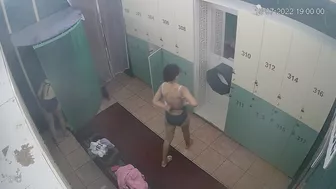 New in the water park locker room 02