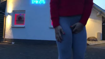 Devil Sophie - PUBLIC Pissing in front of the puff