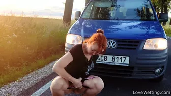 Snow White - Pissing scene