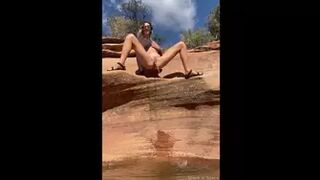 StephInSpace - Peeing On Rock