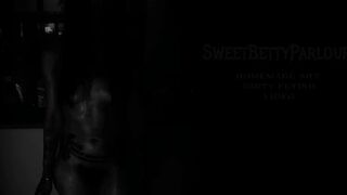 DirtyBetty - Nylon scat ghost?