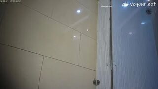 Latest Shopping Mall Women's Toilet Voyeur 2