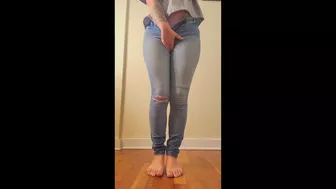 Held my pee for 12 hours (SerenaSoaks)