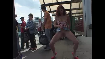 Extreme Public Piss Girls Mariann - Leila - Kathy - Gigi