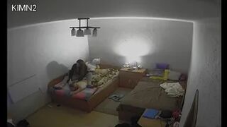 Gives girlfriends a massage, and takes pictures for friends-2