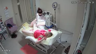 hz_voyeur in cosmetic salon #23