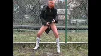 Solo Pee Girls Vickie S - Audrie Black