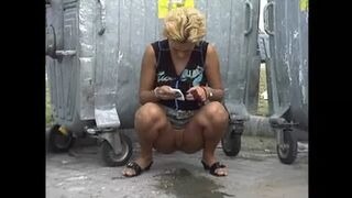 Solo Pee Girls Tamara B