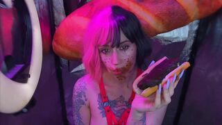 SweetBettyParlour - I Wanna Eat My BIG Turd Sandwich!