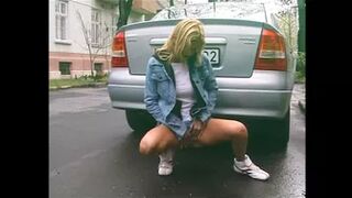 Solo Pee Girls - Mariann