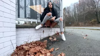 Silvia Black - Pissing scene