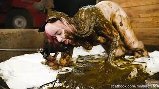 Catwoman Lyndra first time in the manure channel
