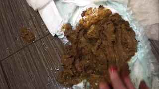 HotDirtyIvone - Shit playing fun (Ivone)