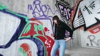 Joana Intense - Pissing Scene