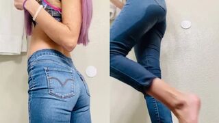 Zoe_Riot - Peeing in my favorite tight jeans I love seeing the wetness just take