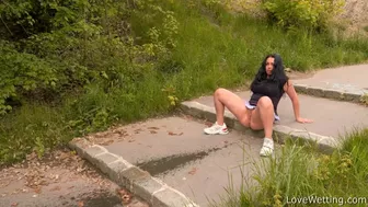 Alejandra Milagroso - Pissing scene