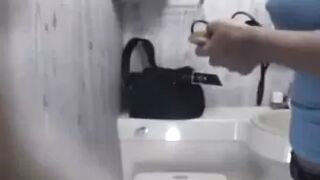 Roppongi Girls Toilet 1st Part
