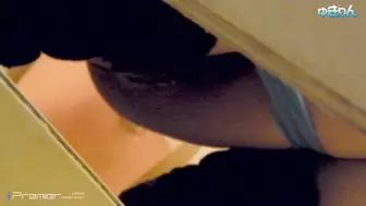 28101802 Large-capacity C duo, beautiful woman at close range, slowly large [From the window of the new world No136]