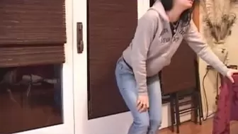 Ginger - To pee or not to pee