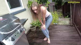 Lola Leda - Locked Out!