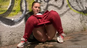 Asdis Loren - Pissing Scene