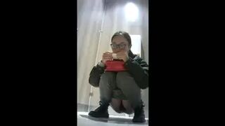 15386578 What happened in the bathroom of a restaurant 5