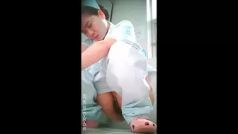 Toilet in the shopping centre 9