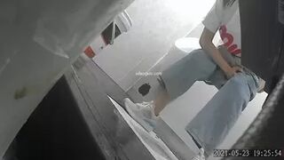 College_Women_Toilet